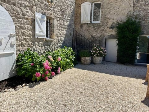 Magnifique Mas Cevenol House in Anduze