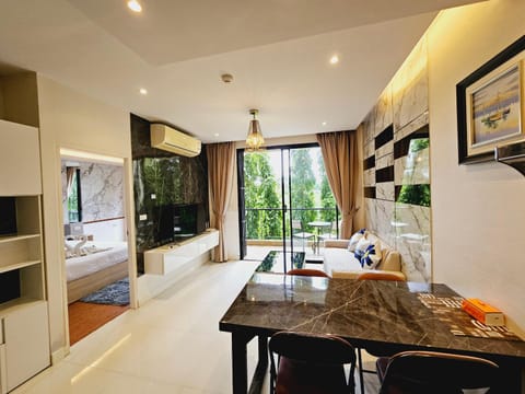 The Lago Naiharn by Sala Estate Apartment hotel in Rawai