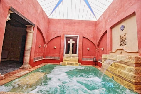 Steam room, Swimming pool