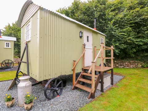 Shepherds Hut - The Crook House in Wales