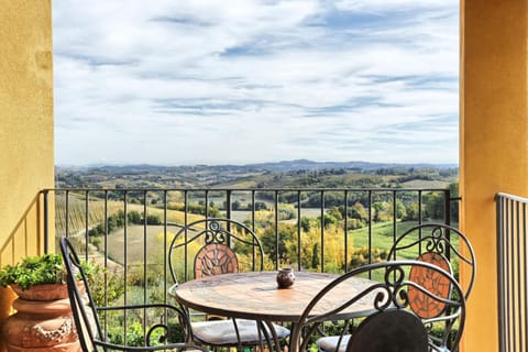 La Corte D'Elsa Country House in Tuscany