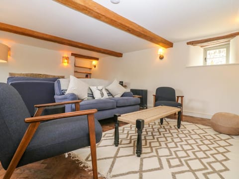 Easter Cottage House in West Oxfordshire District