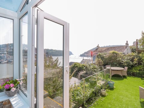 Estuary View House & Annexe House in Dartmouth