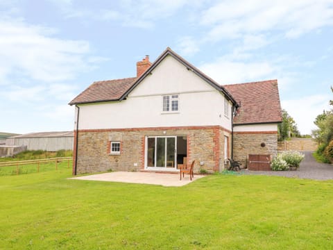 The Old Farmhouse, Upper Pitts House in Wales