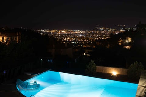 City view, Swimming pool