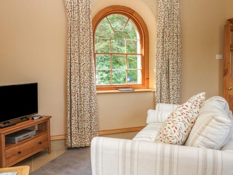 Elmwood Apartment in Staffordshire Moorlands District