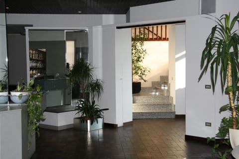 Lobby or reception, Lobby or reception