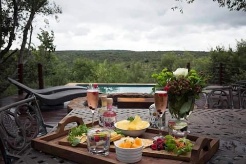 Elandsfontein 21, Mabalingwe Chalet in South Africa