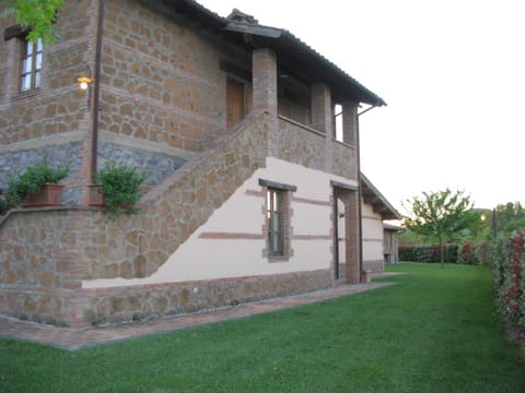 Garden, Balcony/Terrace