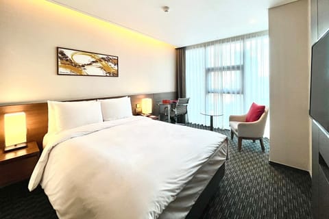 Ramada Encore by Wyndham Busan Station Hotel in Busan