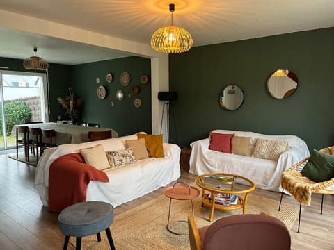 La Maison Bleue à 40m de la plage House in La Turballe