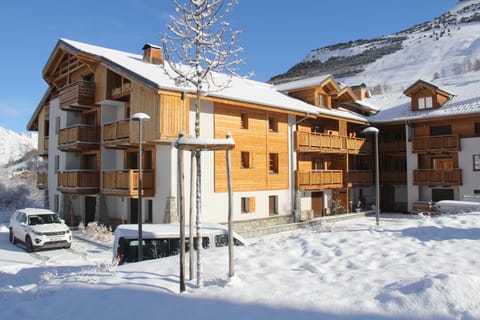 Résidence : Le Crystal Chalet Condo in Les Deux Alpes