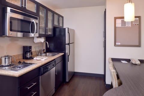 Candlewood Suites - Plano North, an IHG Hotel Hotel in Plano