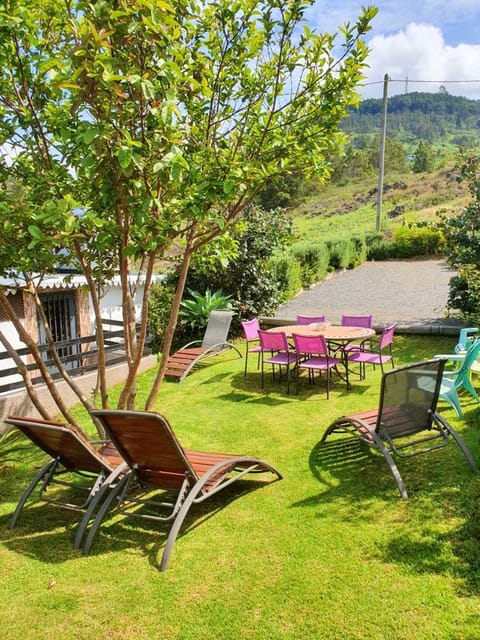 Villa de 3 chambres avec piscine privee jacuzzi et jardin clos a La Plaine des Cafres Villa in Réunion