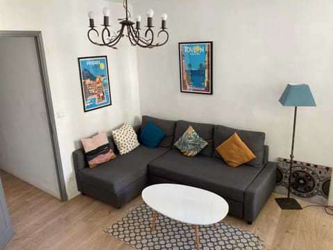 Grand T2 43m2 plages du Mourillon Apartment in Toulon