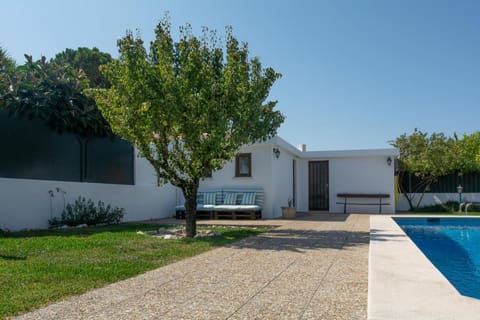 Casa da Quintinha - Villa with a pool Villa in Setubal District