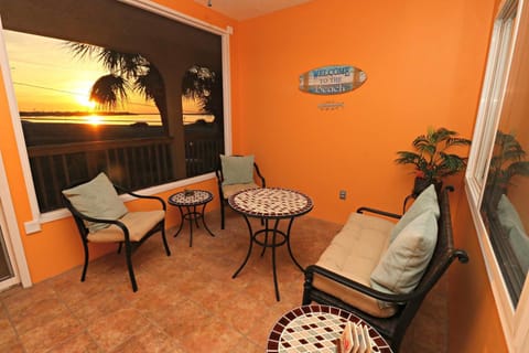 Inn at Camachee Harbor View Suite 28 Apartahotel in Vilano Beach