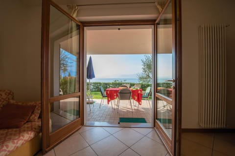 Balcony/Terrace, Lake view