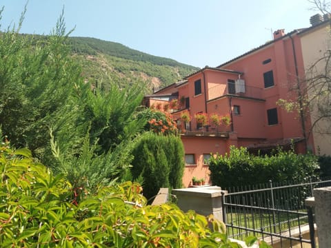 Albergo Montenerone Hotel in Umbria