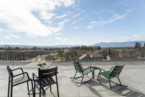 Bird's eye view, Balcony/Terrace, Mountain view