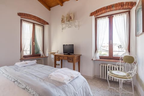 Locanda Al Centrale Hotel in Lake Garda