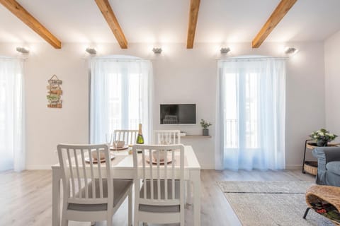 Lovely and bright apartment in the heart of Banyoles Condominio in Banyoles