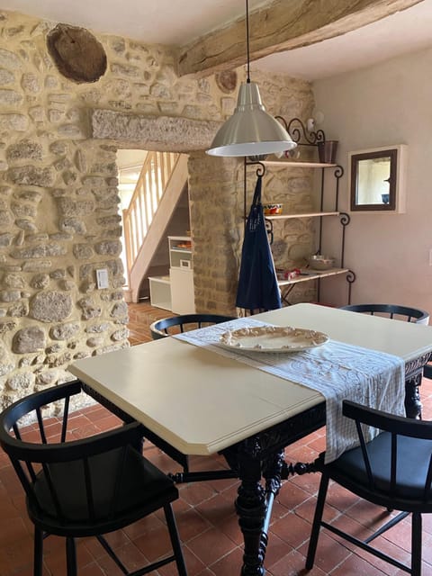 Kitchen or kitchenette, Dining area, stove, kitchen