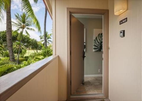 Hale Kania Kai - Surf & Racquet 3302 top floor 3bd/2bth House in Big Island