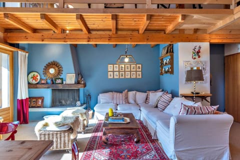 Communal lounge/ TV room, Living room