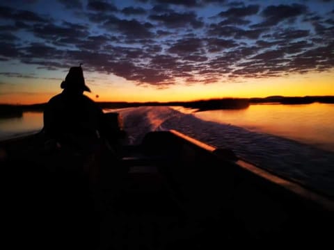 People, Photo of the whole room, Sunset