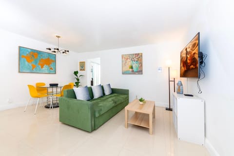 Sofi Beach Apartments Apartment in South Beach Miami