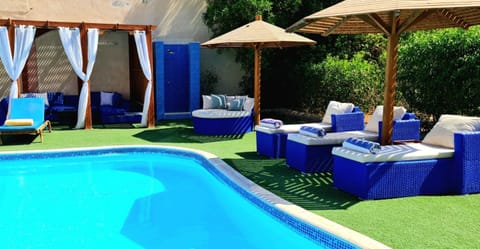 Luxury Royal Blue Family Villa 8pers private pool Chalet in Hurghada
