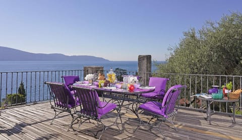 Villa Rachele: stunning luxury villa in centre Gargnano with private pool and breathtaking views Villa in Gargnano