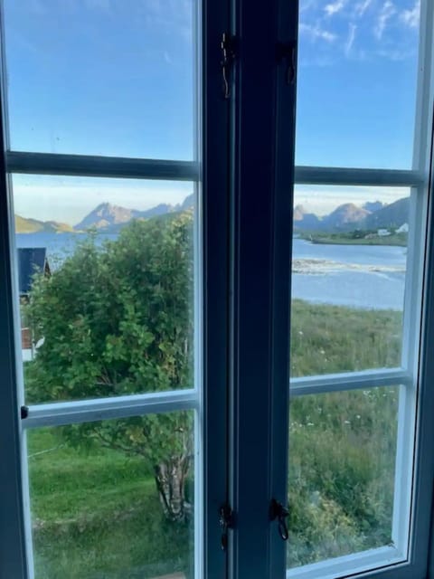 View (from property/room), Mountain view, Sea view