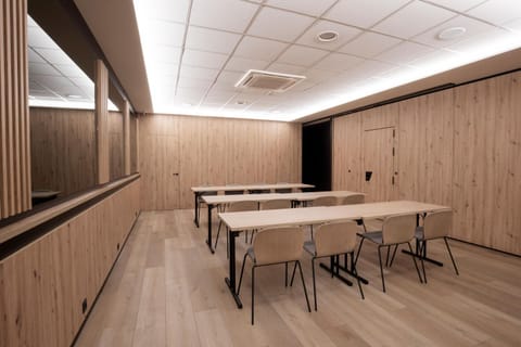 Meeting/conference room