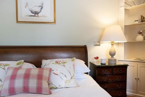 The Apple Rooms - Houghton Lodge Bed and Breakfast in Test Valley District