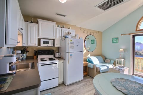 2 Cabana By The Sea Condo Apartment in Hatteras Island