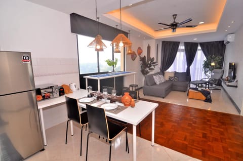 New Riverbank Suites - Waterfront Kuching City Eigentumswohnung in Kuching