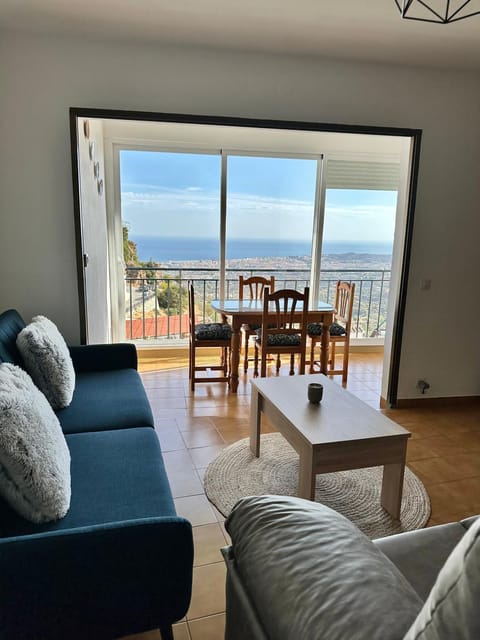 EL PARAISO, Apartamento en Mijas Pueblo con bonitas vistas a la costa y con piscina Wohnung in Mijas