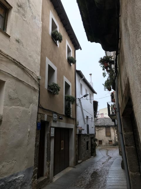 Property building, Facade/entrance, Neighbourhood, Street view