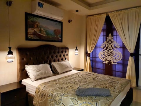 Luxurious Landing Apartments & Suites Bahria Town Condo in Islamabad
