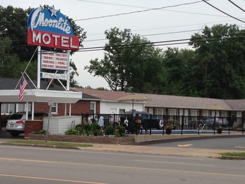 Moonlite Motel Motel in Niagara Falls