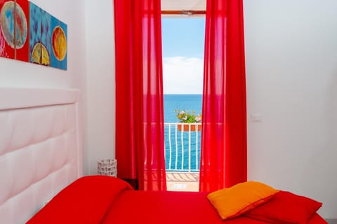 Spring, Bed, Summer, View (from property/room), Photo of the whole room, Decorative detail, Bedroom, Sea view