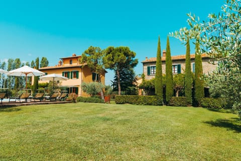 Property building, Garden, Garden view