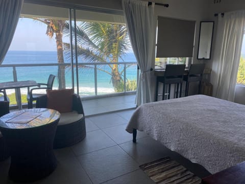 Ocean Gorge Seafront Accommodation Condo in Dolphin Coast