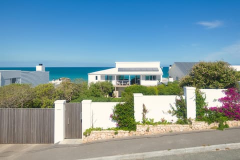 Property building, Sea view