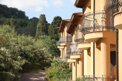 Residence Pietre Bianche ApartHotel Apartment hotel in Pizzo