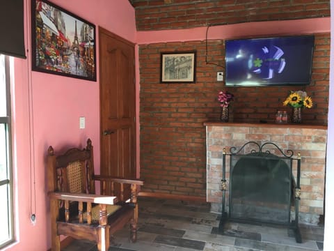 Cabaña La Brujita centro del pueblito magico Chalet in Hidalgo, Mexico