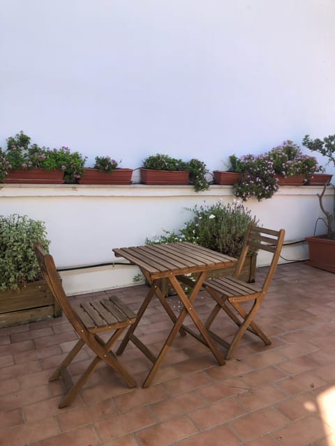 Balcony/Terrace, Internal: Not applicable to any particular room