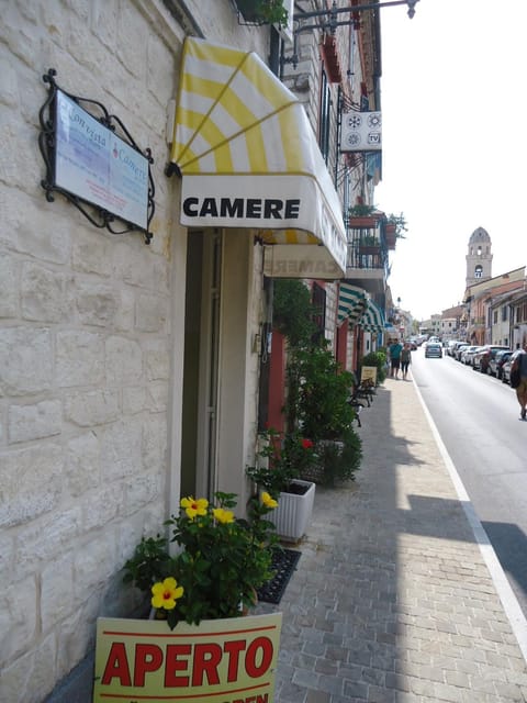 Camere Da Aldo in centro Sirolo Bed and Breakfast in Sirolo